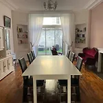 게스트하우스 Les Hotes D'eloise 3*