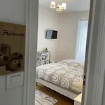 Les Hotes D'eloise 게스트하우스