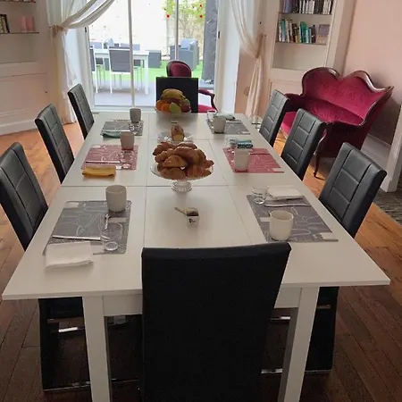 게스트하우스 Les Hotes D'eloise