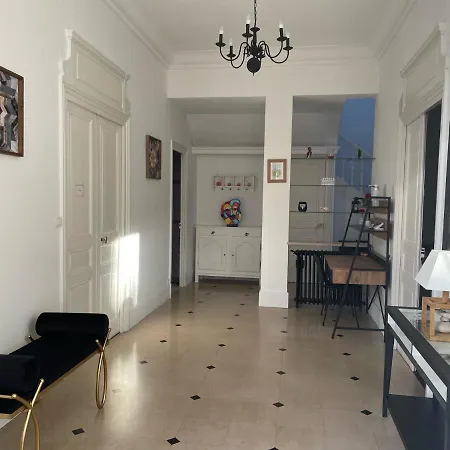 Les Hotes D'eloise Guest house