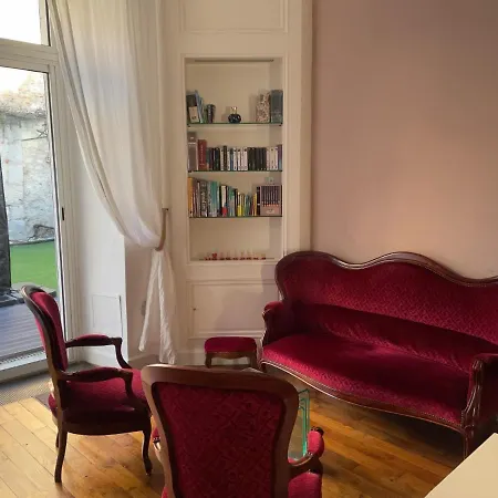 Les Hotes D'eloise Guest house