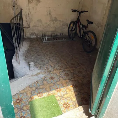 게스트하우스 Les Hotes D'eloise 랑