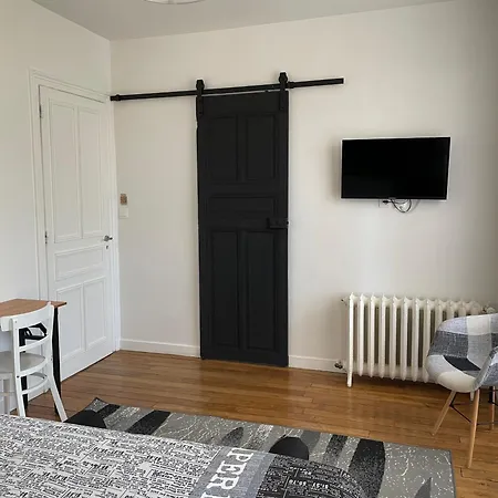 게스트하우스 Les Hotes D'eloise