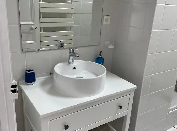 Les Hotes D'eloise Guest house