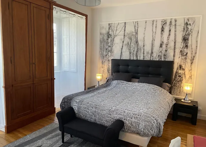 Les Hotes D'eloise Guest house