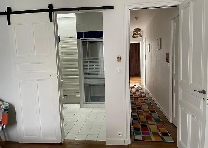 Les Hotes D'eloise Laon