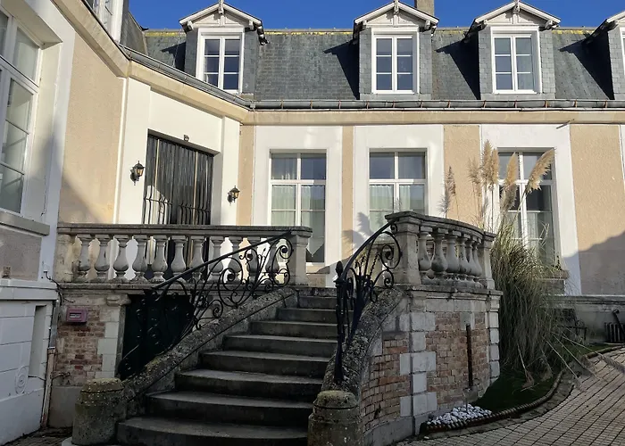 Les Hotes D'eloise Laon