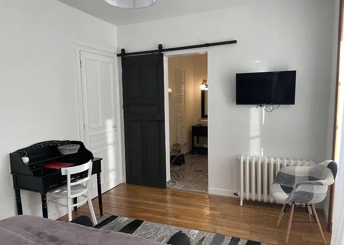 Guest house Les Hotes D'eloise 3*