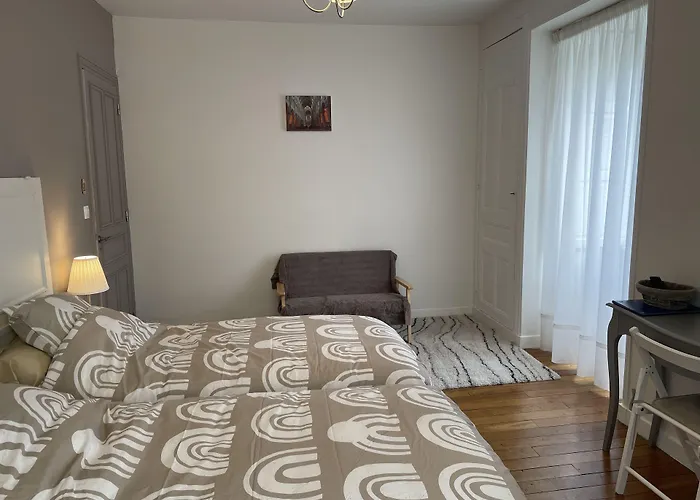 Les Hotes D'eloise Guest house